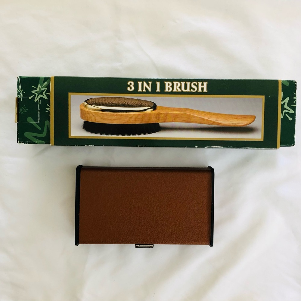 Wooden Lint Brush, Clothes Brush & Shoe Horn with Nail Grooming Kit Gift Set